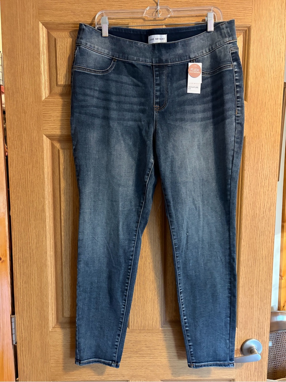 Lane Bryant Signature Fit Flex Jean/Jeggings -New size 16
